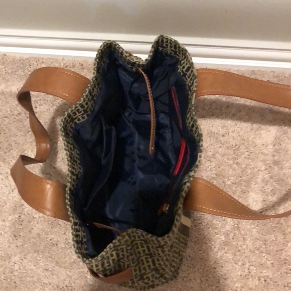Tommy Hilfiger Purse - Picture 5 of 6